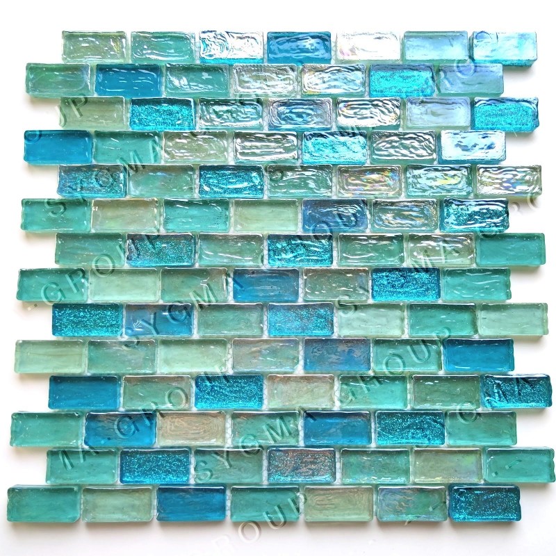 Carrelage mural irisé mosaïque en verre modele VLADI BLEU