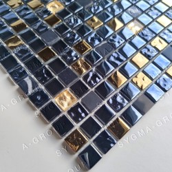 Mosaico in Vetro Nero Iridescente per Bagni e Cucine – Yako