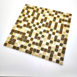 Ducha walk-in con mosaico Helda y azulejos efecto cemento